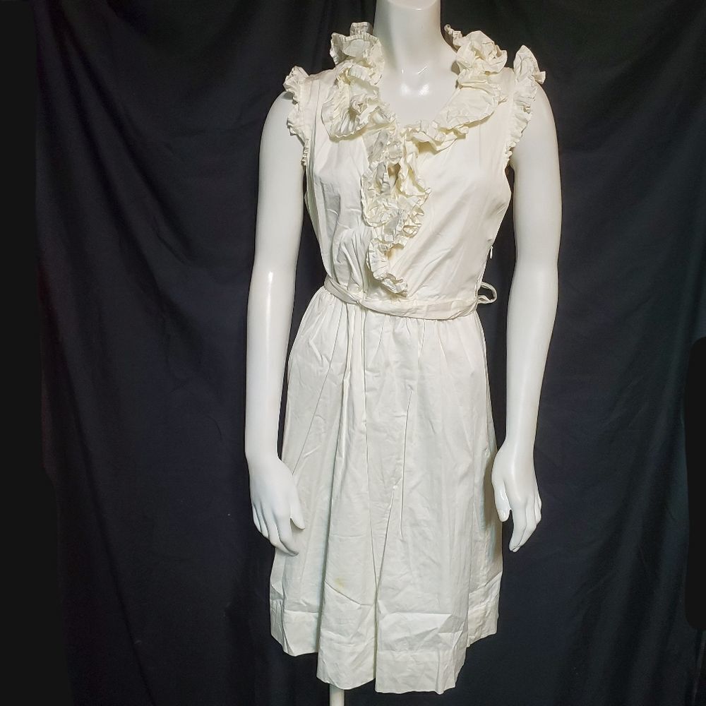 Max & Cleo White Dress with Ruffles (12) - Picture 4 of 9